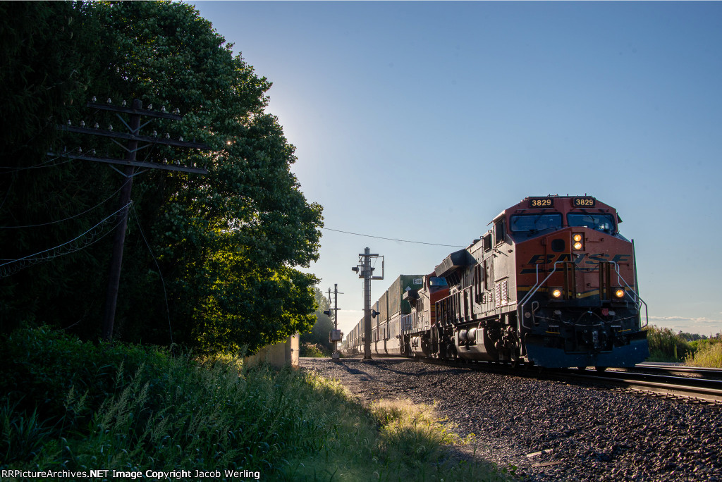 BNSF 3829